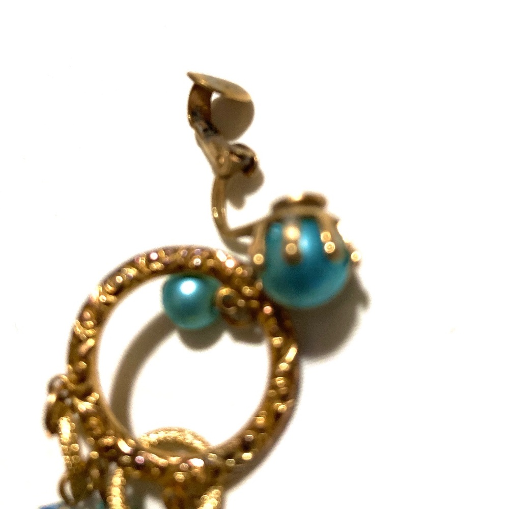 Gorgeous Vintage Chandelier Clip-On Earrings - Picture 5 of 6